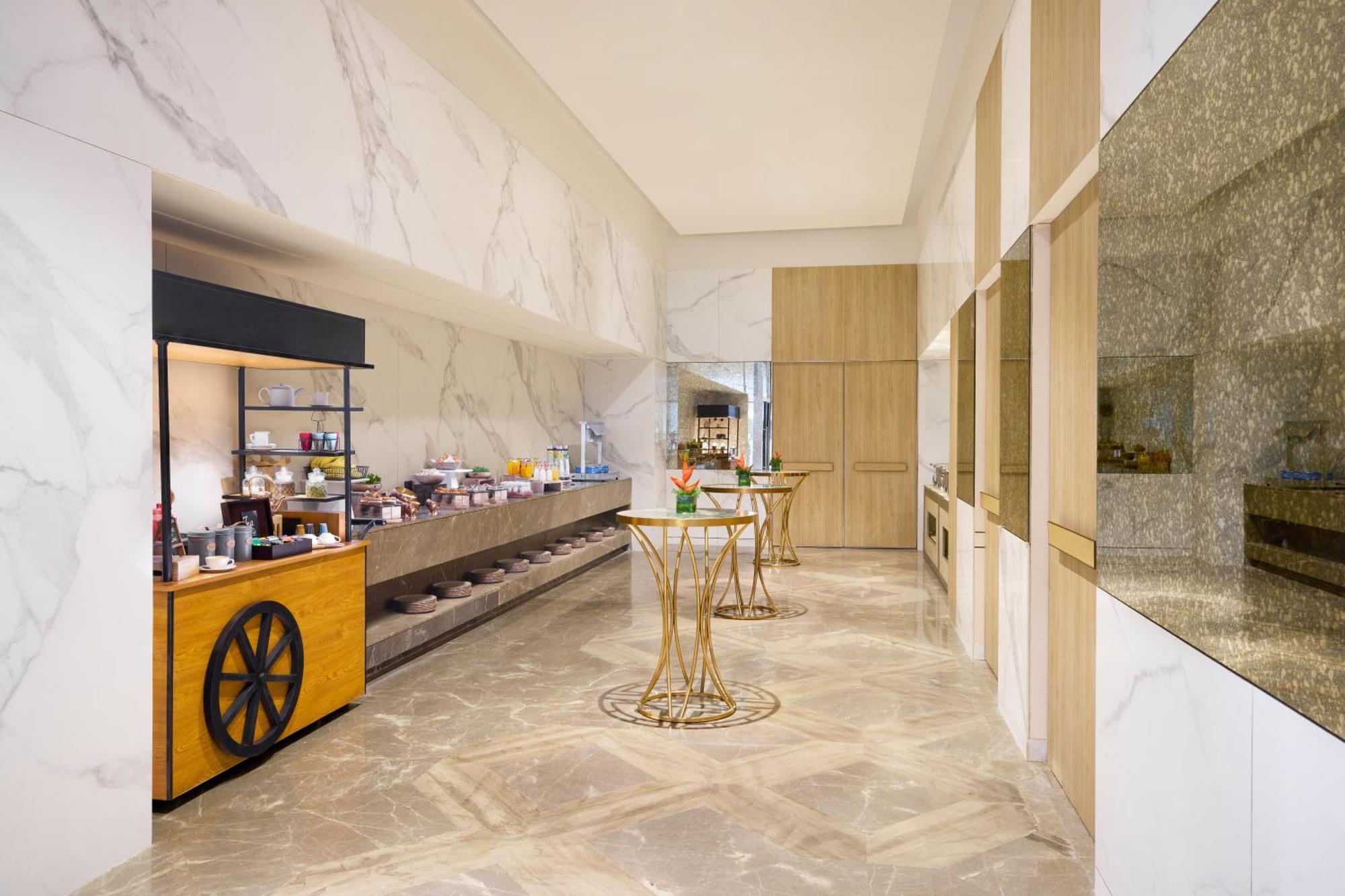 Novotel New Delhi City Centre 외부 사진