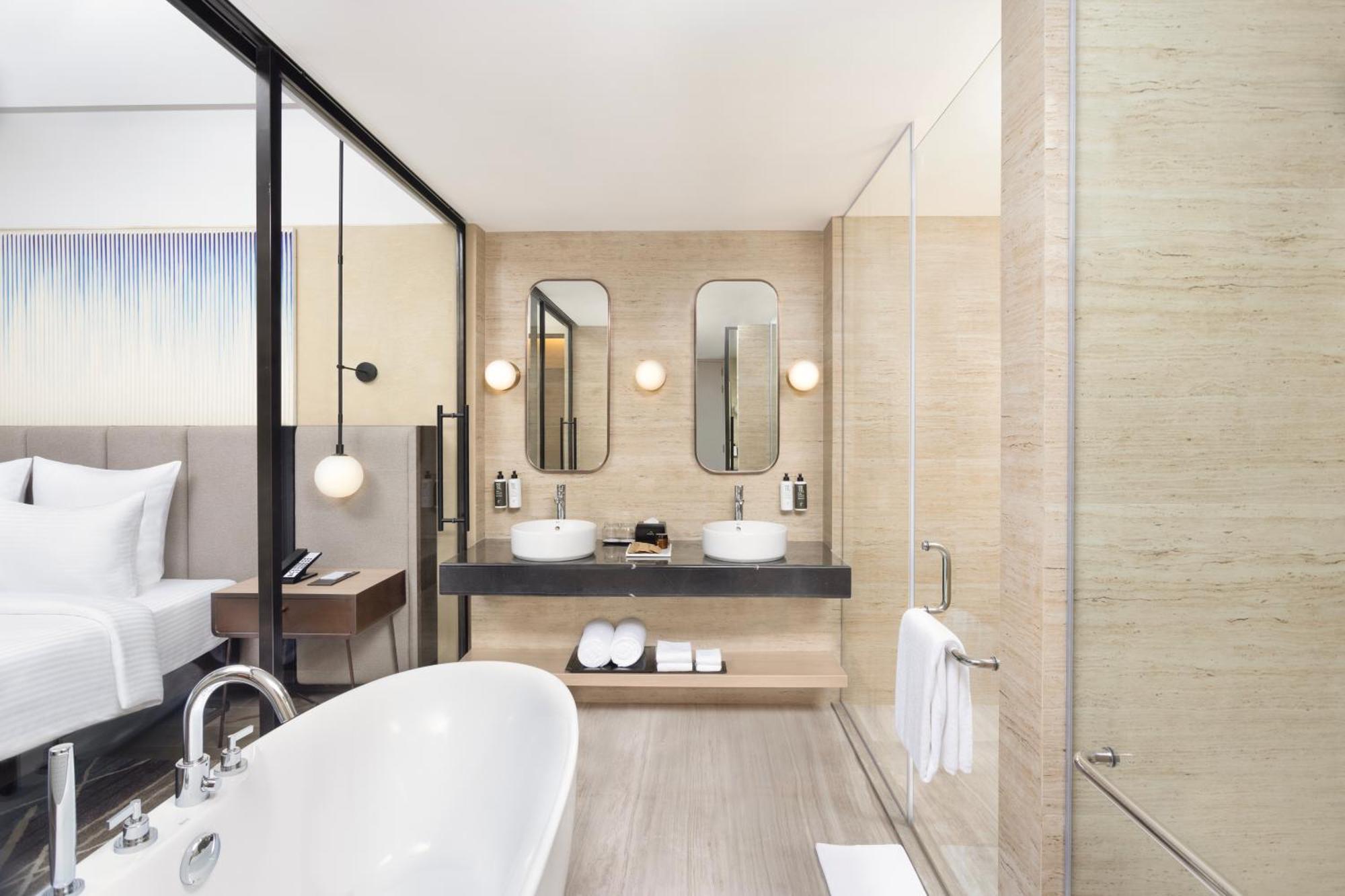 Novotel New Delhi City Centre 외부 사진